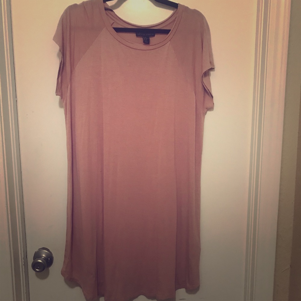 Blush Forever 21 Plus Distressed T-Shirt Dress